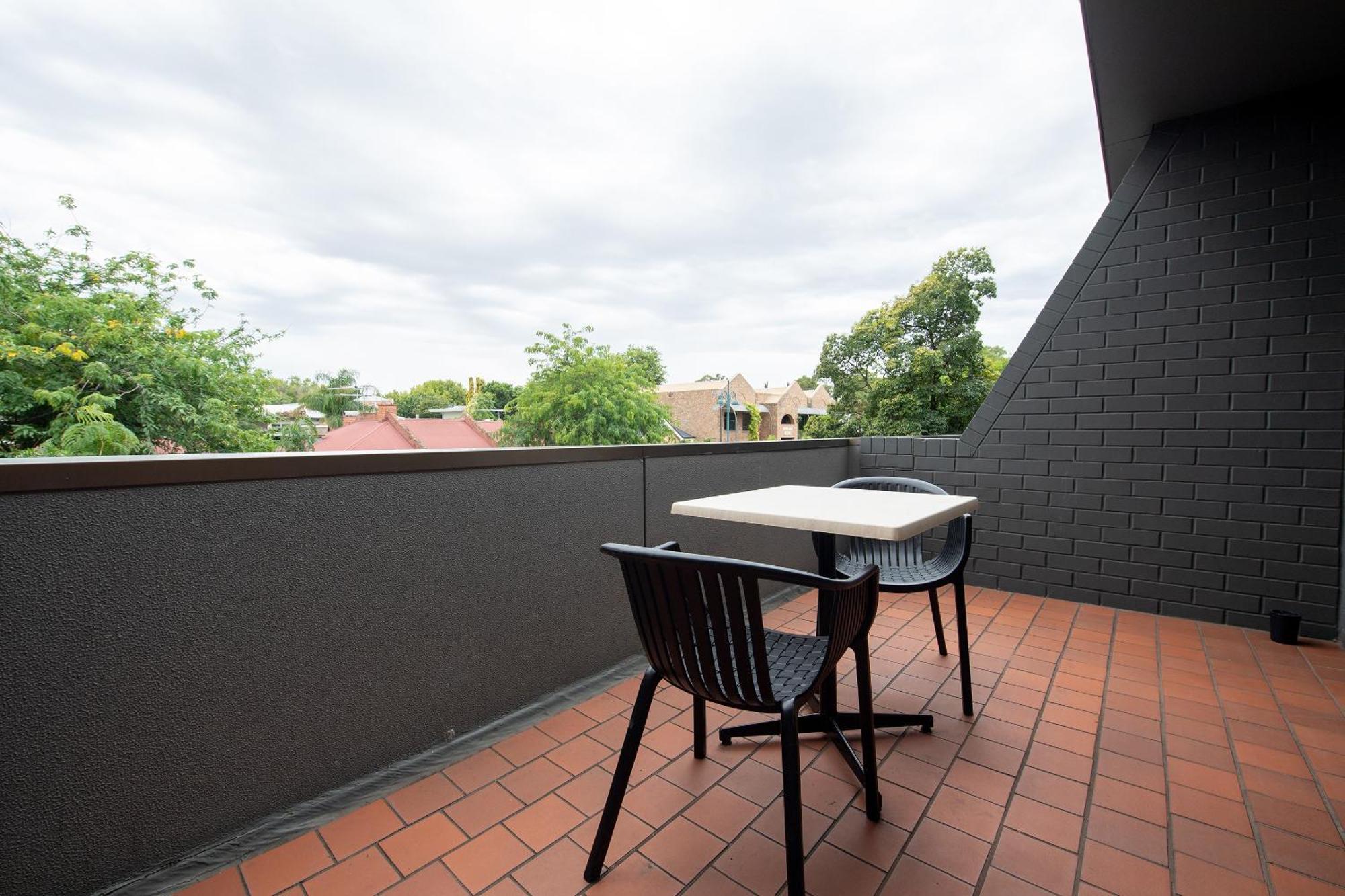 Comfort Hotel Adelaide Meridien North Adelaide Exterior photo