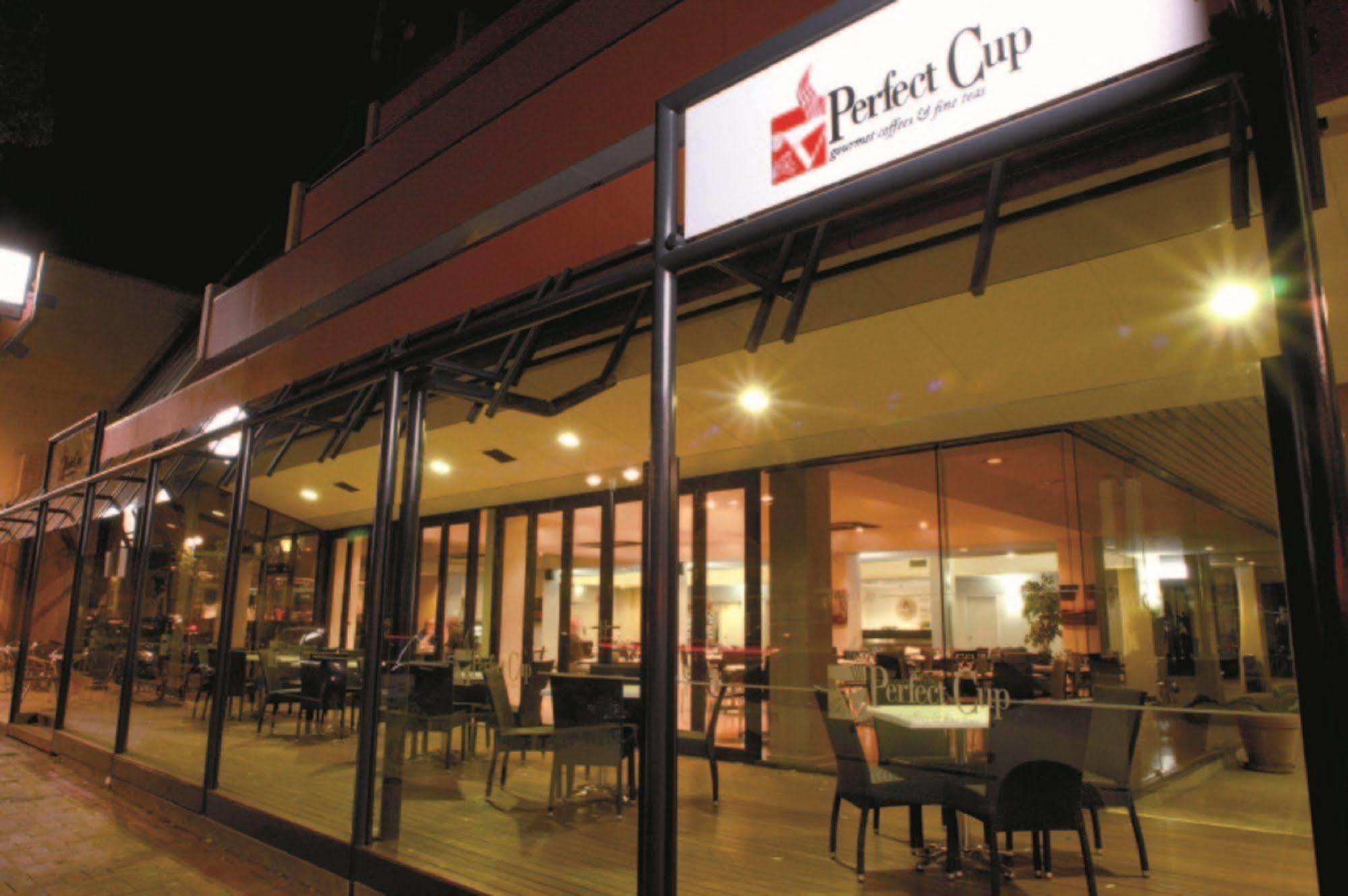 Comfort Hotel Adelaide Meridien North Adelaide Exterior photo